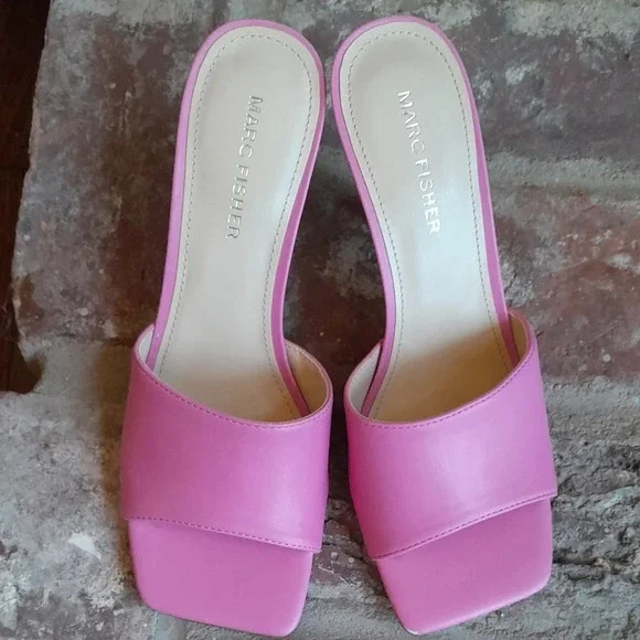 Marc Fisher Danria Med. Pink Sandal - Picture 4 of 12